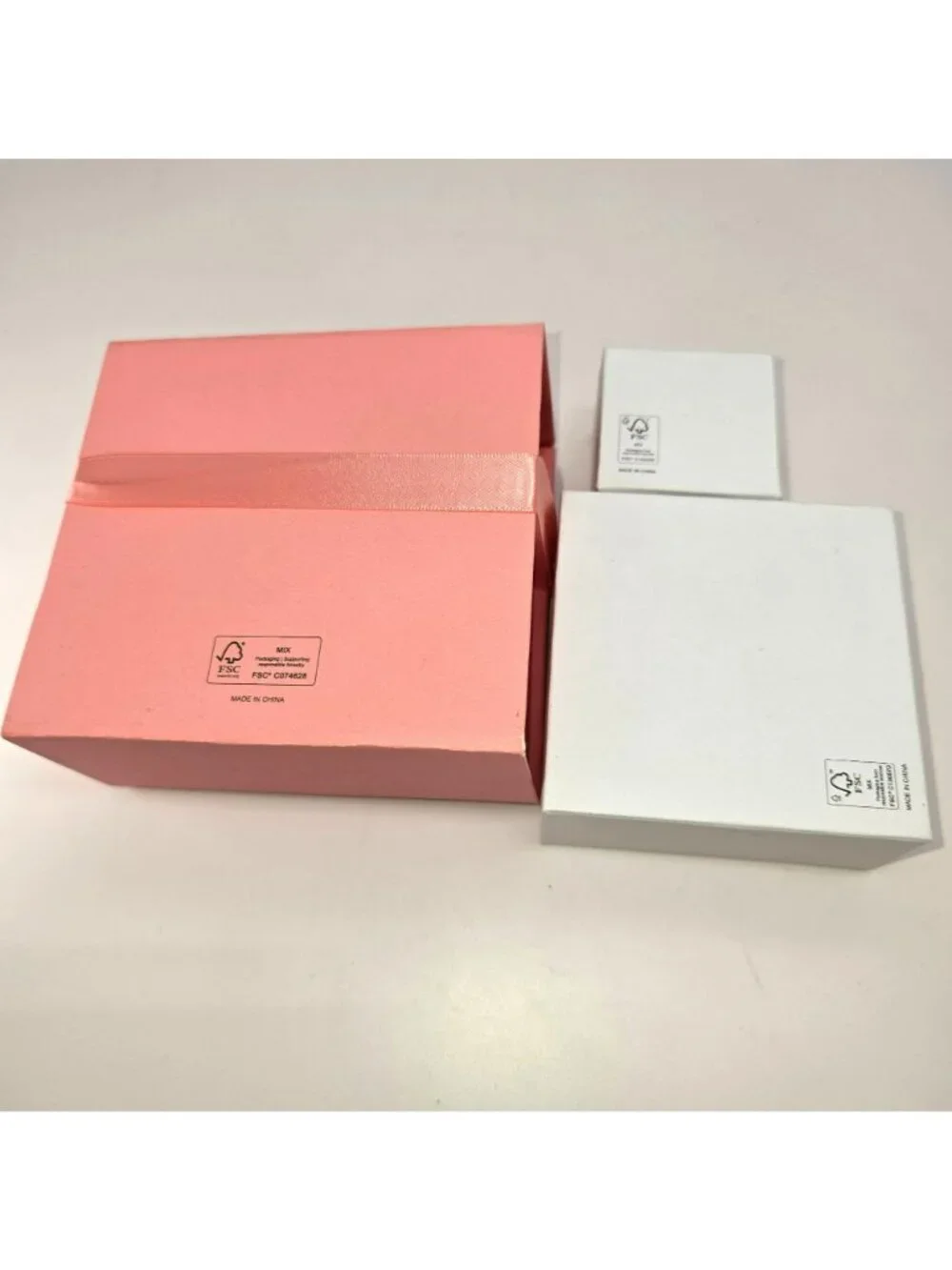 Pandora Jewelry Box Set - Peach & White Gift Boxes With Logos VR9013